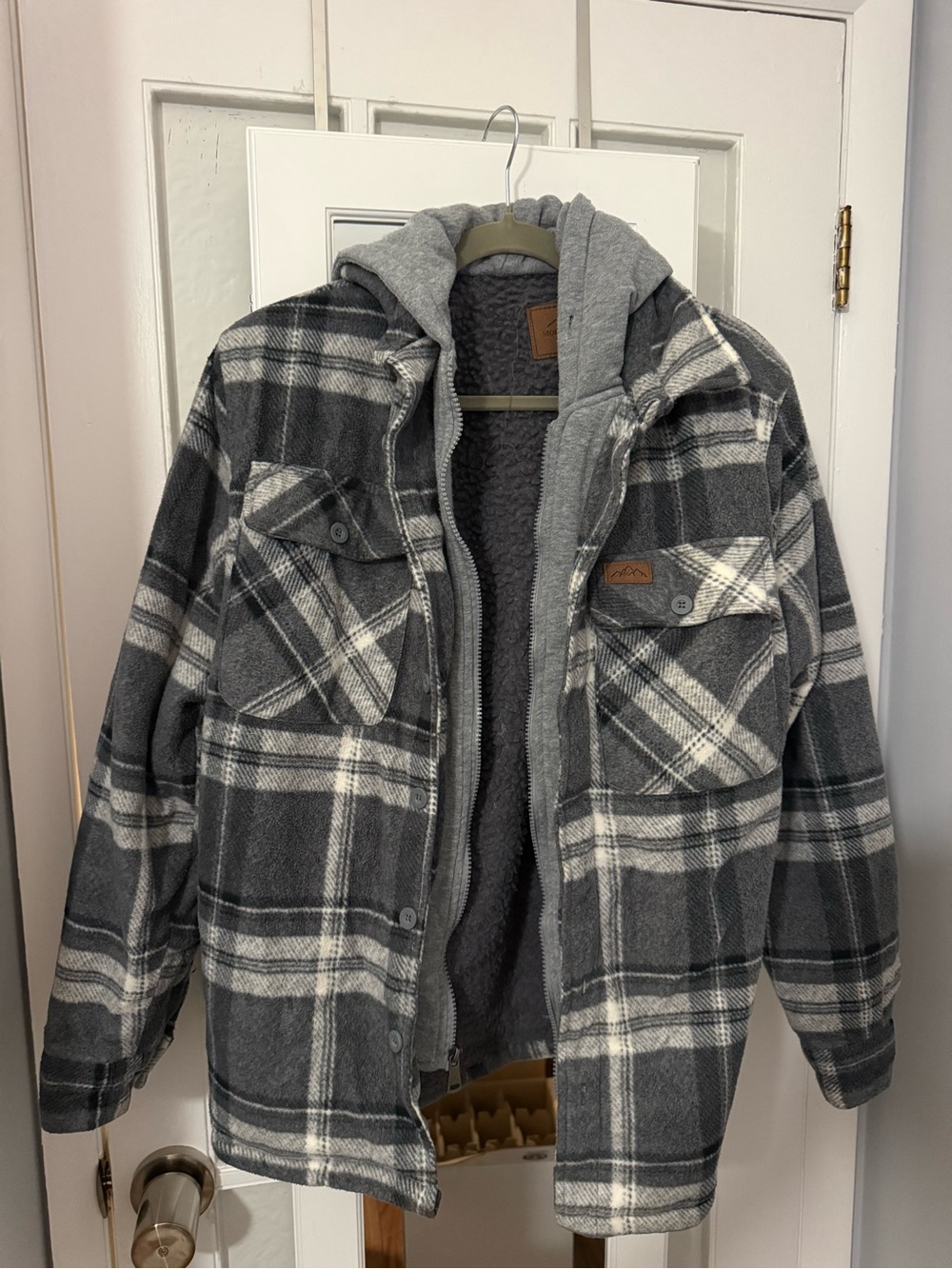 Gray Plaid Sherpa-Lined Hooded Shirt Jacket - Picture 1 of 2